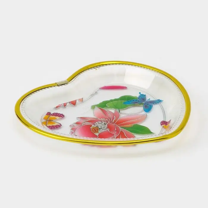 Блюдо фигурное Доляна «Сердце», 16,5×16,5 см, рисунок МИКС Блюдо фигурное Доляна «Сердце», 16,5×16,5 см, рисунок МИКС