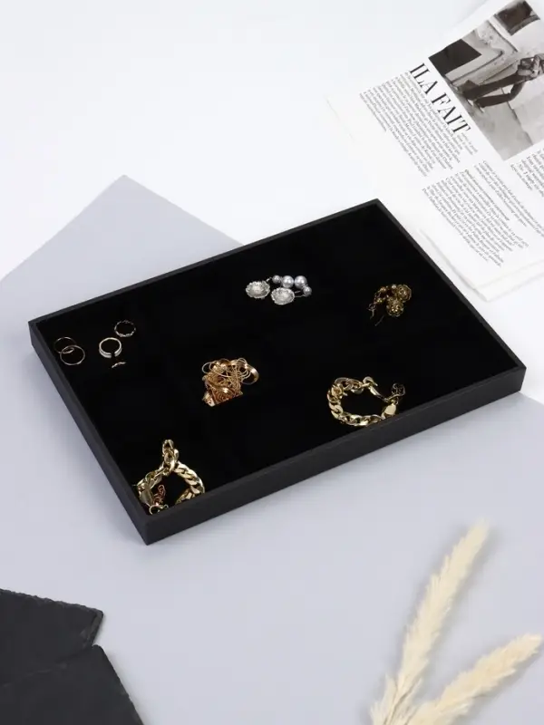 Подставка для украшений &laquo;QF. Флок&raquo;, 12 ячеек, 35&times;24&times;3, чёрная