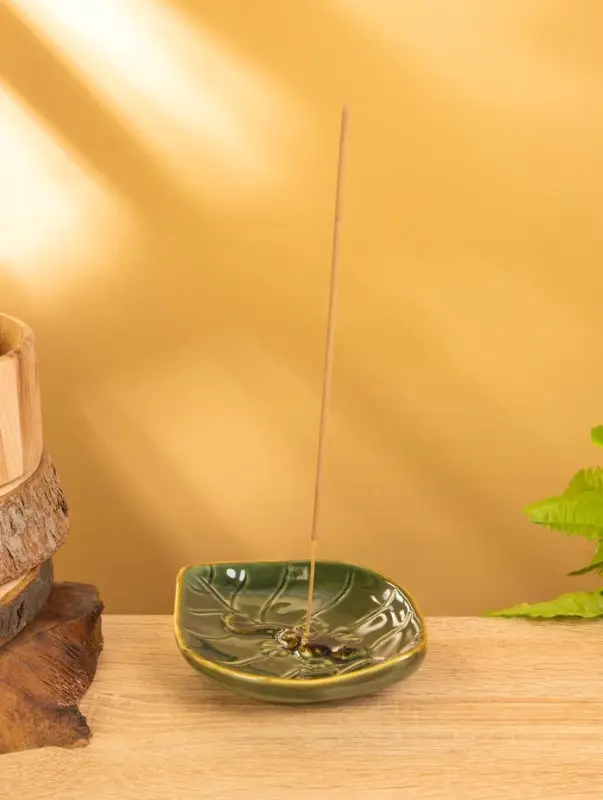 Подставка под благовония  Подставка под благовония "Геккон на листке" керамика, цв. коричнево-зелёный, 13х11х2 см