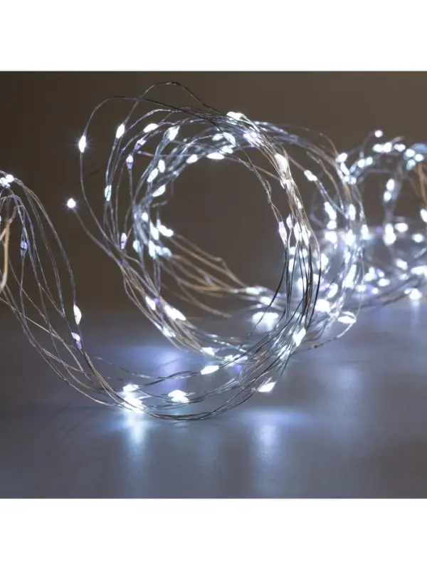 Гирлянда &laquo;Занавес&raquo; 2.8&times;3 м, роса на крючках, IP20, серебристая нить, 300 LED, свечение белое, мерцание, USB