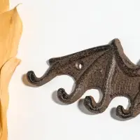 Крючки настенные &laquo;Летучая мышь&raquo;, ключница декоративная, чугун, 24.2&times;7.5&times;1.6