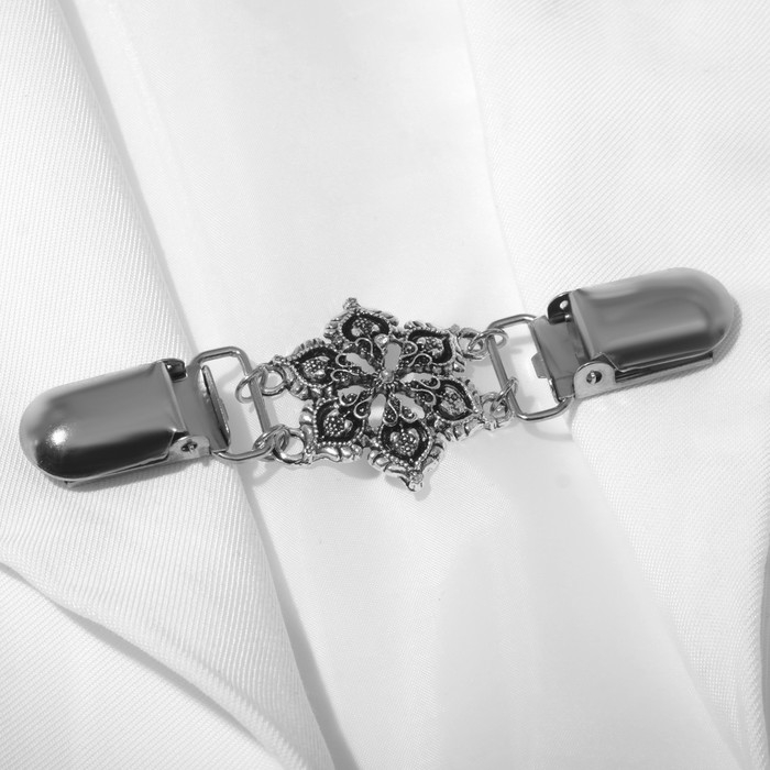 Зажим для кардигана «Цветение», цвет чернёное серебро Зажим для кардигана «Цветение», цвет чернёное серебро