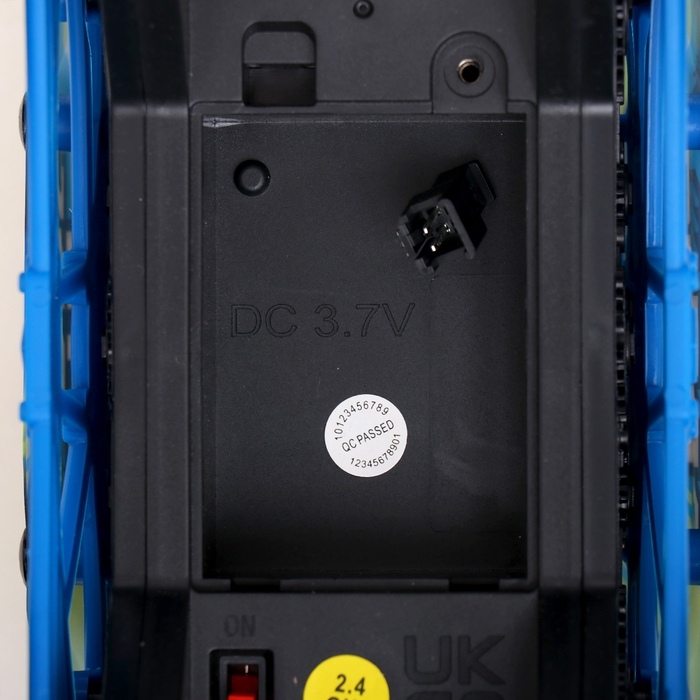 Джип Flash, радиоуправляемый, балансирует на задних колесах, полный привод, гироскоп Джип Flash, радиоуправляемый, балансирует на задних колесах, полный привод, гироскоп