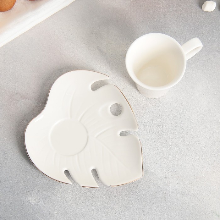 Чайная пара керамическая «Белая монстера», кружка 100 мл, блюдце 15х14 см, цвет белый Чайная пара керамическая «Белая монстера», кружка 100 мл, блюдце 15х14 см, цвет белый