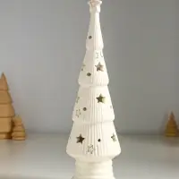 Сувенир керамика свет "Ёлочка со звёздами" белый с золотом 7х7х24 см Сувенир керамика свет "Ёлочка со звёздами" белый с золотом 7х7х24 см