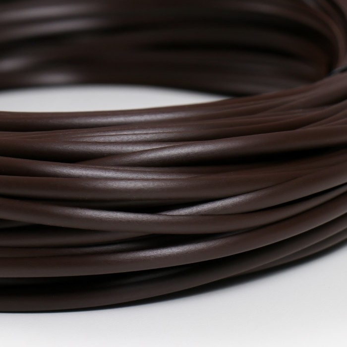 Ротанг искусственный гладкий 6 мм 100 м полутрубка (венге) Ротанг искусственный гладкий 6 мм 100 м полутрубка (венге)