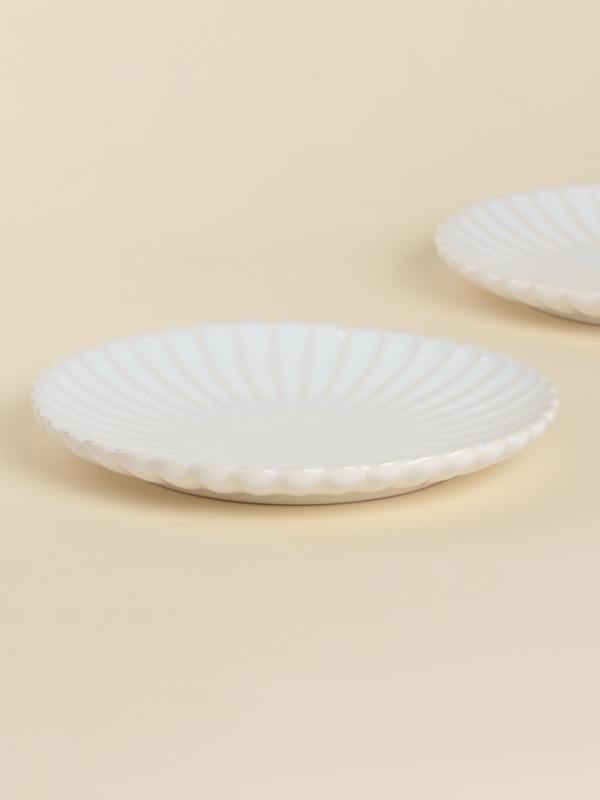 Набор десертных тарелок 2 шт SL Home Набор десертных тарелок 2 шт SL Home "Нимфея" 20х2,3 см, цвет теплый белый