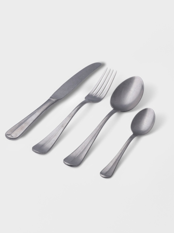 Вилка столовая Hanna Knövell Rosen, 20.7 см, толщина 3 мм, нержавеющая сталь, серебристая Вилка столовая Hanna Knövell Rosen, 20.7 см, толщина 3 мм, нержавеющая сталь, серебристая