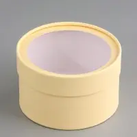 Подарочная коробка круглая &laquo;Крема&raquo; кремовая, завальцованная с окном, 16&times;10 см