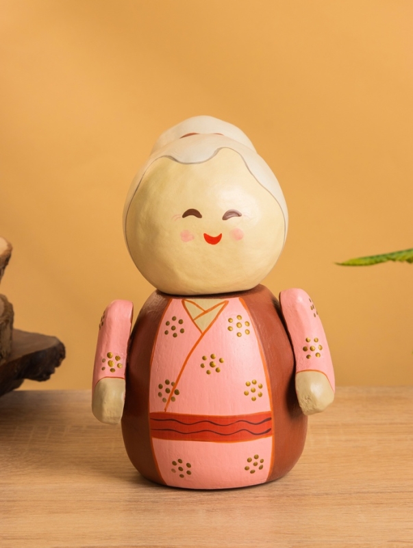 Деревянная кукла кокеши «Бабушка Юки», 11×11×16 см Деревянная кукла кокеши «Бабушка Юки», 11×11×16 см