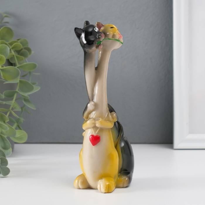 Сувенир полистоун обнимашки Сувенир полистоун обнимашки "Кошка с котом - танго" 17,3х7х4,2 см