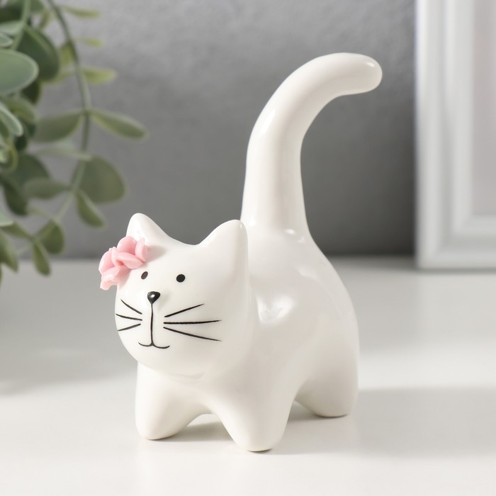 Сувенир керамика Сувенир керамика "Котик белый пухлый с розовыми цветочками" 7,8х5х10 см