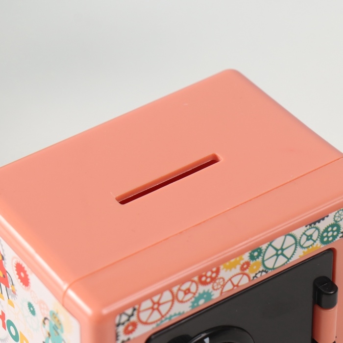 Копилка пластик Копилка пластик "Сейф. Роботы" 8,5х6х8,5см