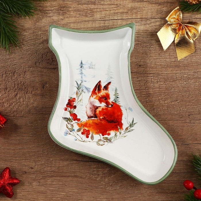Новый год. Блюдо новогоднее керамическое «Лисичка», 20х15.5х3 см, цвет белый Новый год. Блюдо новогоднее керамическое «Лисичка», 20х15.5х3 см, цвет белый