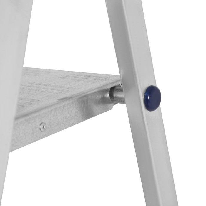 Стремянка ТУНДРА, алюминиевая, с органайзером, 8 ступеней, 1660 мм Стремянка ТУНДРА, алюминиевая, с органайзером, 8 ступеней, 1660 мм