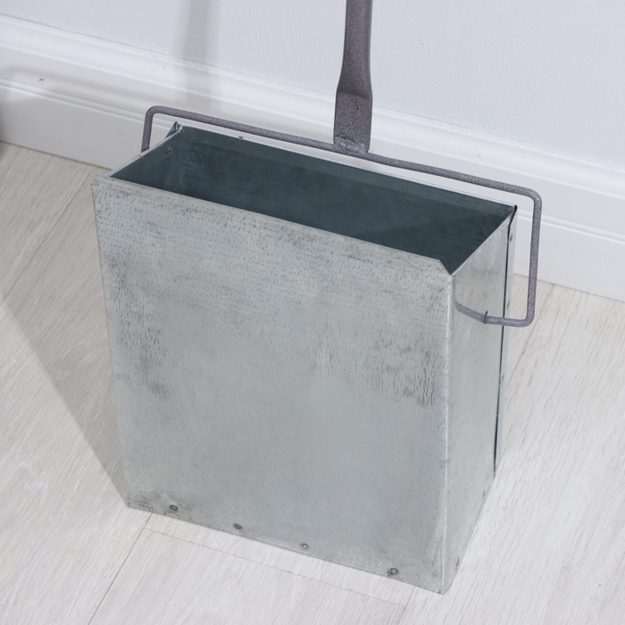 Совок уличный для мусора «Ловушка», оцинкованный Совок уличный для мусора «Ловушка», оцинкованный