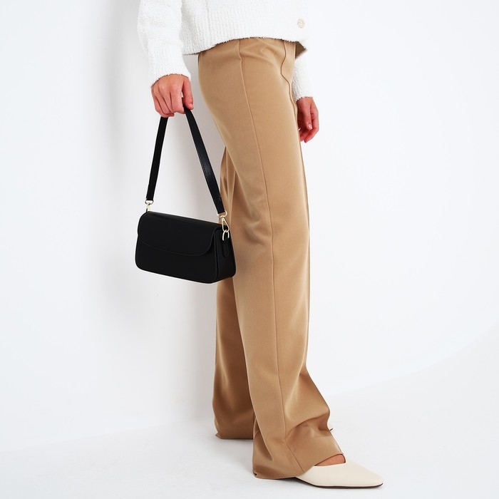 Сумка-мессенджер на магните, цвет чёрный Сумка-мессенджер на магните, цвет чёрный