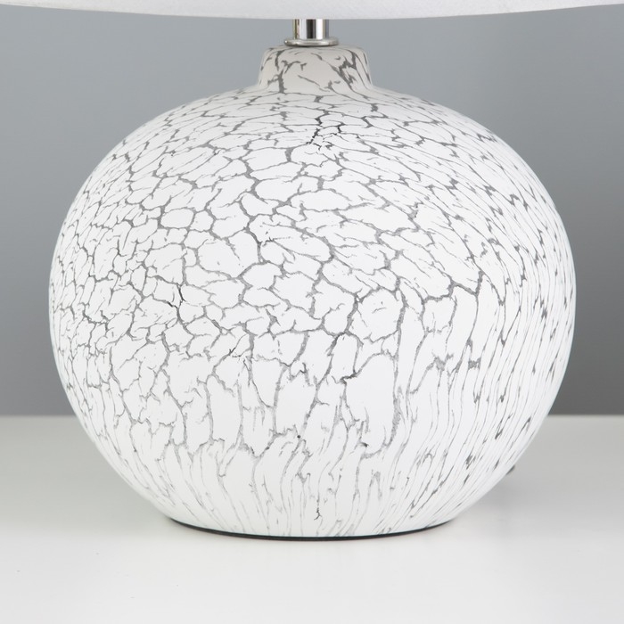 Настольная лампа Настольная лампа "Рундер" E14 40Вт серый 25х25х38 см RISALUX