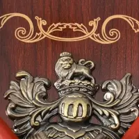 Панно на стену &laquo;Геральдика. Конь и лев с доспехами&raquo;, декор настенный, щит декоративный