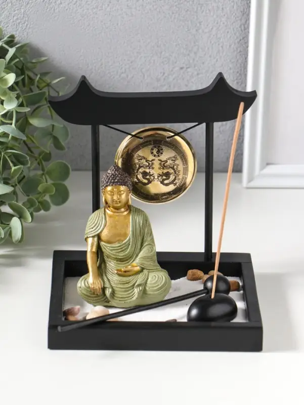 Сад Дзен "Будда в зелёном у гонга" песок+камни+аромапалочки 13,2х15х16 см
