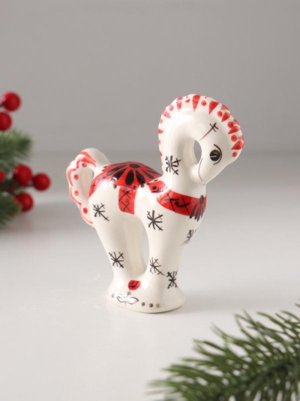 Статуэтка фарфоровая  Статуэтка фарфоровая "Лошадь Классика", /авторская роспись О.Огородниковой/  10 см