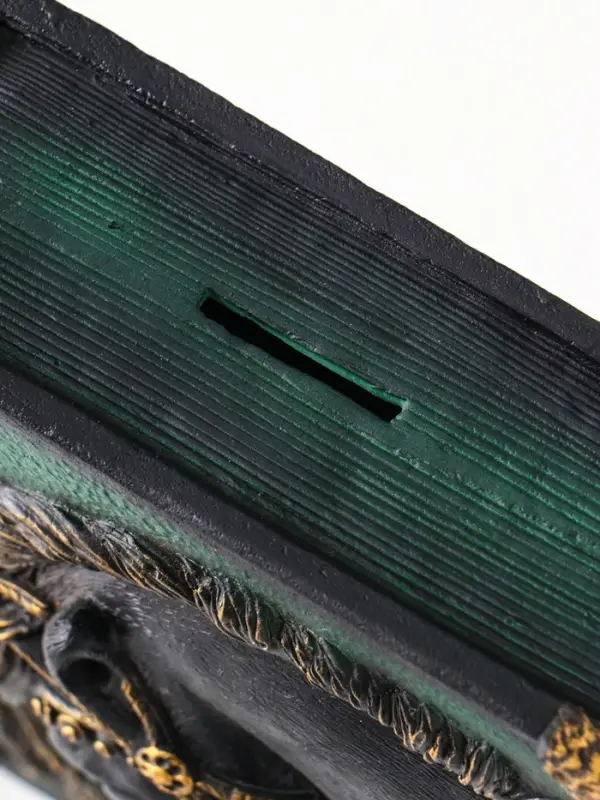 Копилка (гипс) Книга Лошадь  Высота 21 см, ширина 7,5 см, длина 16,5 см, малахит