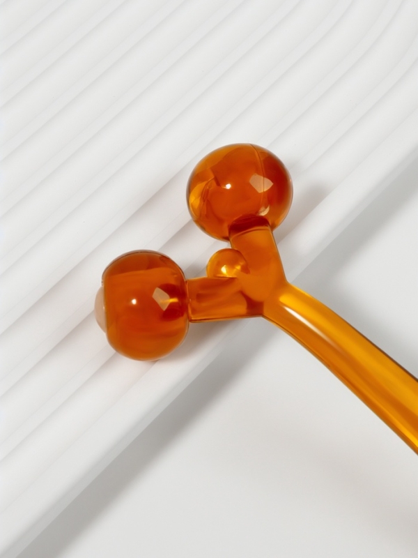 Массажёр для лица и зоны декольте, 2 шара, 14 × 6 × 2 см, цвет коричневый Массажёр для лица и зоны декольте, 2 шара, 14 × 6 × 2 см, цвет коричневый