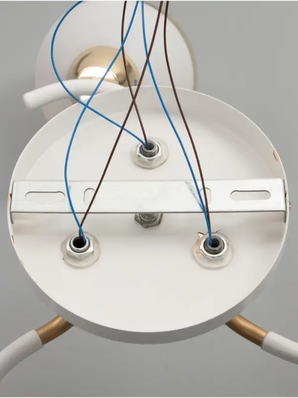 Люстра потолочная BayerLux &laquo;Анден&raquo;, 3хЕ27, 40 Вт, бело-золотой, 51&times;51&times;22 см