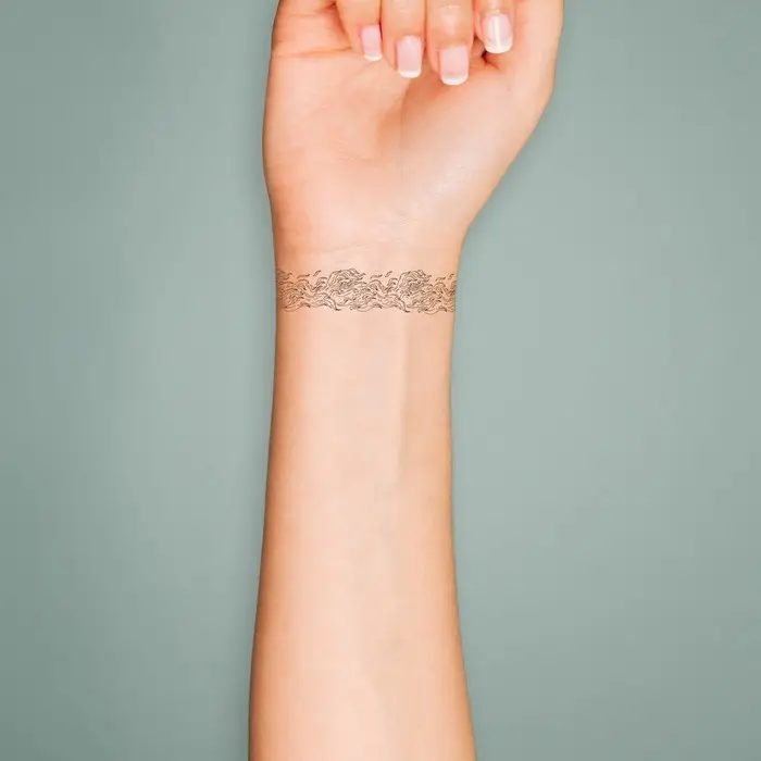 Переводная тату на тело чёрная «Браслет. Огонь», 20×3 см Переводная тату на тело чёрная «Браслет. Огонь», 20×3 см