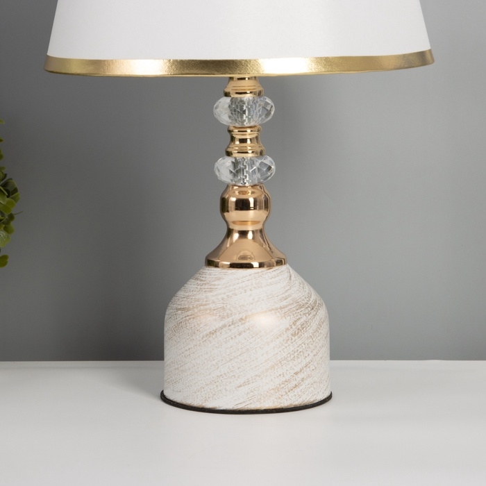 Лампа настольная Лампа настольная "Эдикт" 1х40Вт Е27 белый/золото 27х27х45см