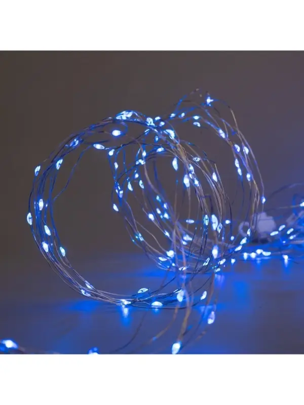 Гирлянда &laquo;Занавес&raquo; 2.8&times;3 м, роса на крючках, с пультом, IP20, серебристая нить, 300 LED, свечение синее, 8 режимов, USB