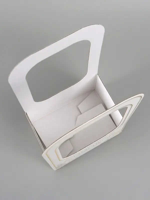 Коробка - переноска для цветов &laquo;Подарок&raquo;, 17&times;12&times;32 см