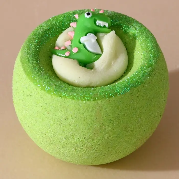 Бомбочка с игрушкой ЧИСТОЕ СЧАСТЬЕ &laquo;Динозавр&raquo;, 130 г, Новый Год