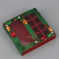 Коробка подарочная для 8 конфет и шоколад &laquo;Новогодняя роскошь&raquo;, 17.7&times;17.8&times;3.8 см