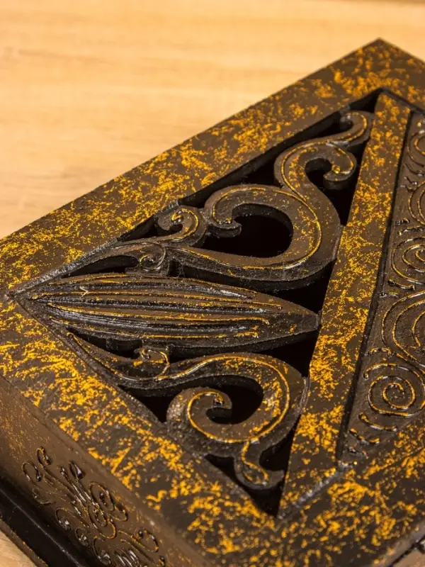 Шкатулка  Шкатулка "Завитки" 24х18х9 см, МДФ