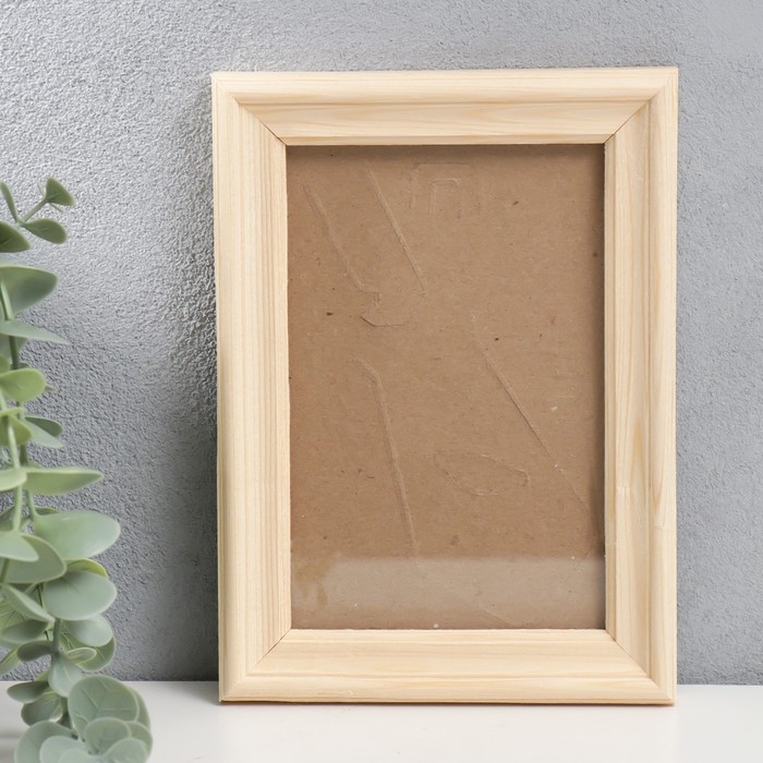 Фоторамка дерево 10х15 см, пр. №6, белое дерево Фоторамка дерево 10х15 см, пр. №6, белое дерево