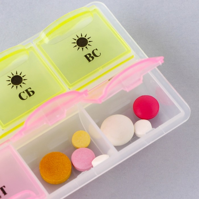 Таблетница органайзер, 14 секций, русские буквы, 21.5 х 2.5 х 6.5 см. Таблетница органайзер, 14 секций, русские буквы, 21.5 х 2.5 х 6.5 см.