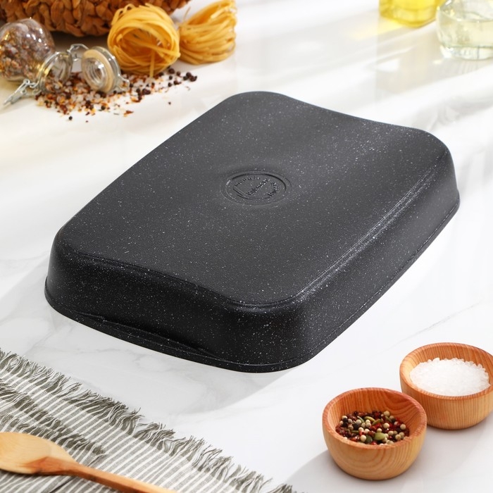 Противень, 36,5×26×5,5 см, антипригарное покрытие, цвет тёмный мрамор Противень, 36,5×26×5,5 см, антипригарное покрытие, цвет тёмный мрамор