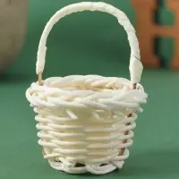 Кукольная миниатюра &laquo;Корзинка&raquo;, цвет белый
