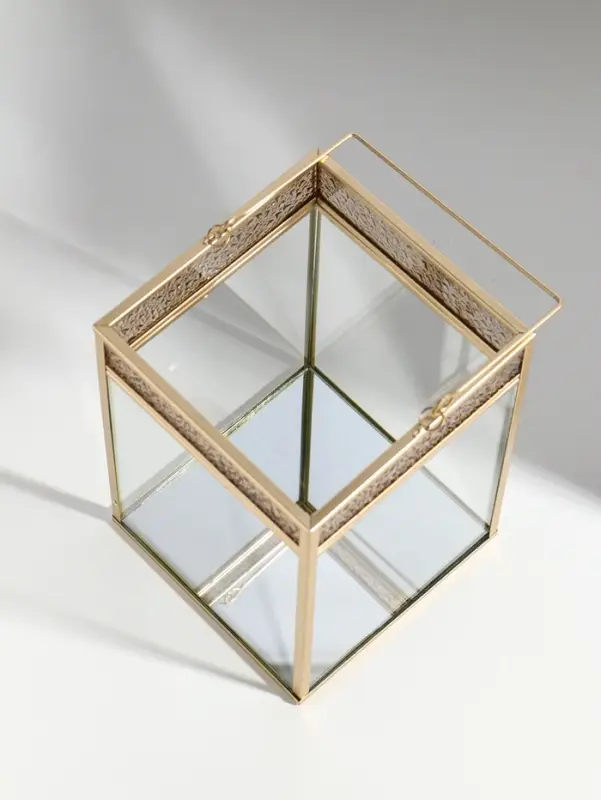 Подсвечник стекло, металл "Капли сверху" золотой 13,5х13,5х19 см