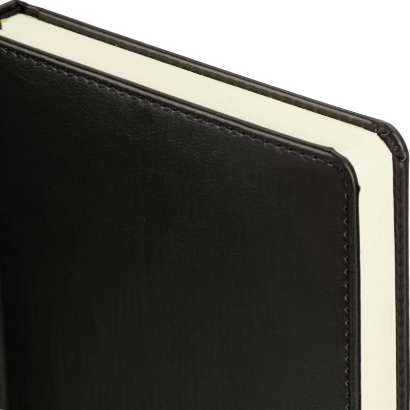 Ежедневник недатированный Attache А5, 160л, 138x213мм под кожу, черный