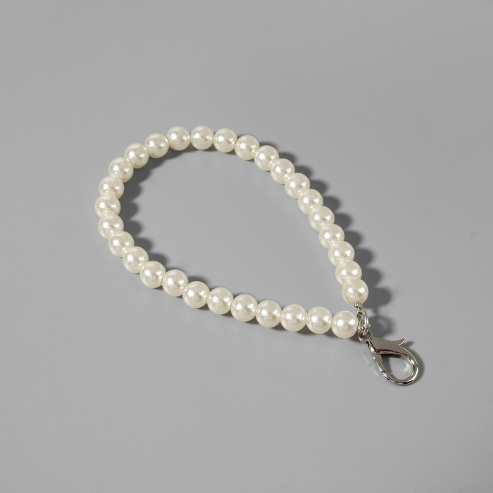 Ручка для сумки, жемчужные бусы, 30 ± 1 бусина, с карабином, цвет белый/серебряный Ручка для сумки, жемчужные бусы, 30 ± 1 бусина, с карабином, цвет белый/серебряный
