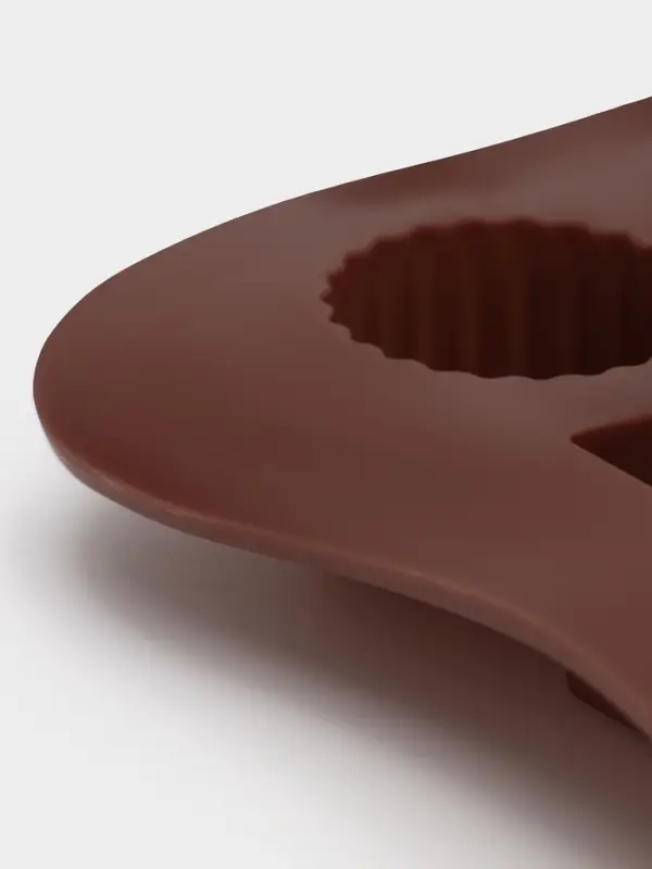 Форма для конфет и шоколада Доляна &laquo;Кружочки, квадратики&raquo;, силикон, 21.5&times;10.4&times;1.5 см, 15 ячеек, коричневая