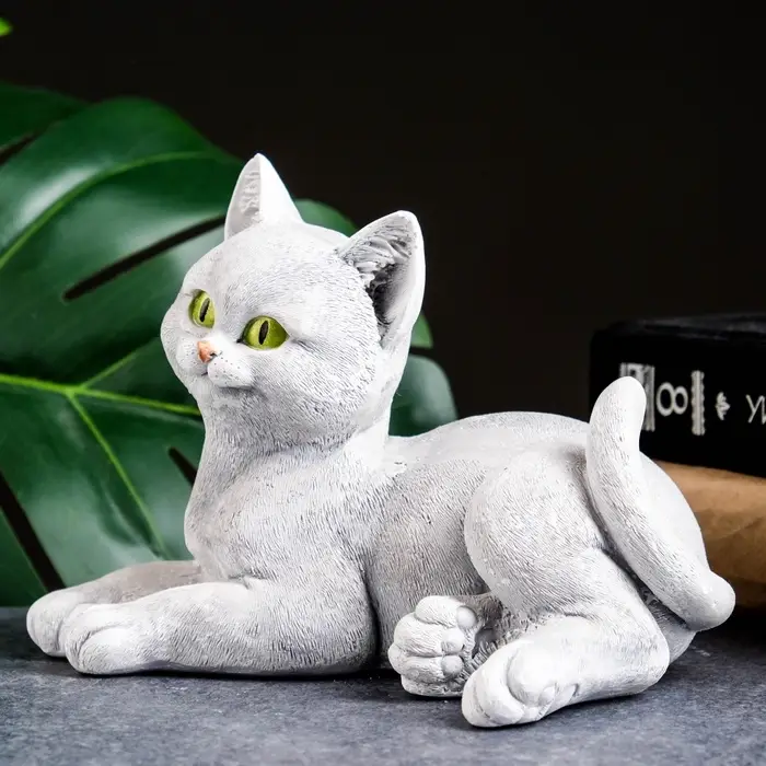 Фигурка гипс &laquo;Кошечка лежит&raquo;, белая, 18&times;13&times;13 см