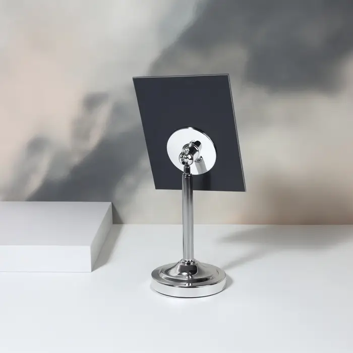 Зеркало настольное, зеркальная поверхность 13&times;16 см, серебристое