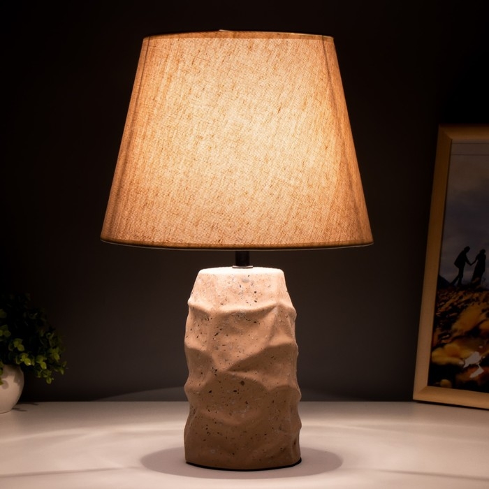 Настольная лампа Настольная лампа "Глинка" Е14 40Вт бежевый 25х25х38,5см RISALUX