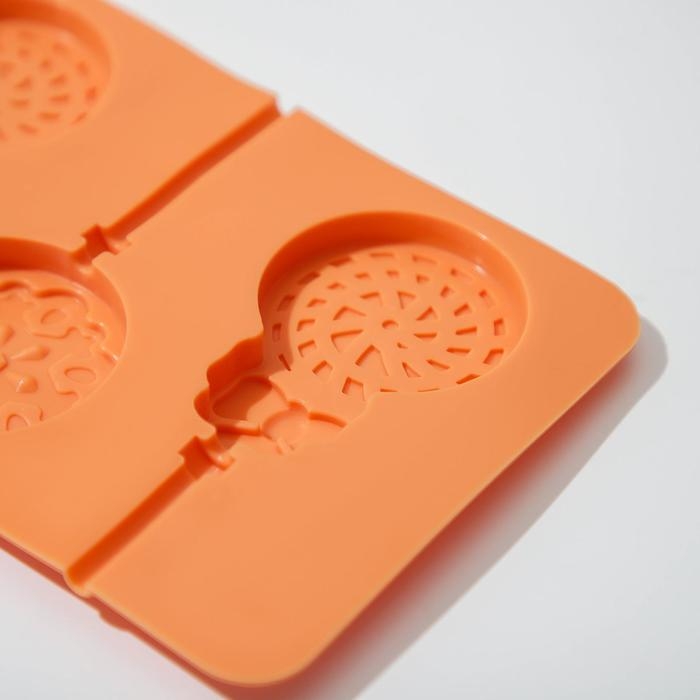 Форма для леденцов Доляна «Улыбка», силикон, 25×9,5 см, 5 ячеек, с палочками, цвет МИКС Форма для леденцов Доляна «Улыбка», силикон, 25×9,5 см, 5 ячеек, с палочками, цвет МИКС