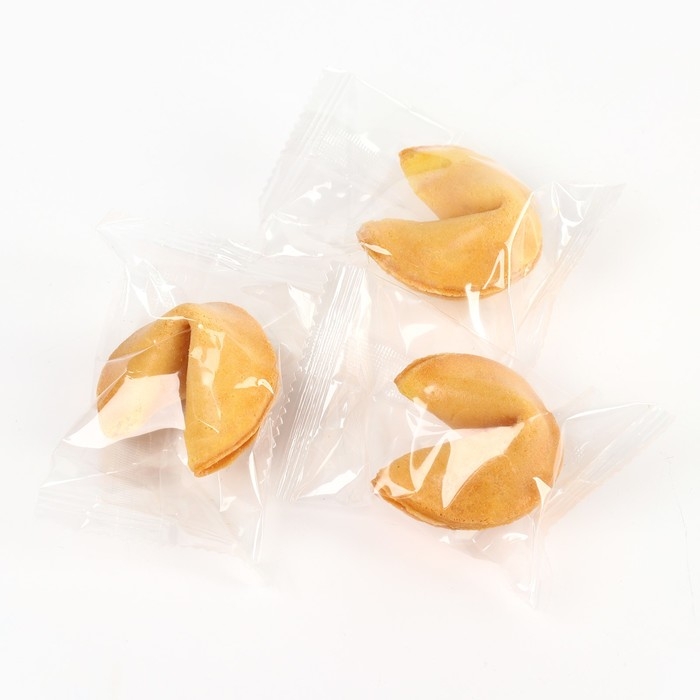 Печенье с предсказаниями &laquo;Корзинка тёплых пожеланий&raquo; в коробке с ручкой, 3 шт. х 6 г.