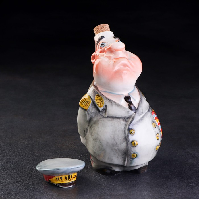 Набор фарфоровый: штоф «Генерал», 0.5 л + 3 рюмки, гильза Набор фарфоровый: штоф «Генерал», 0.5 л + 3 рюмки, гильза