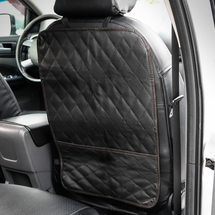 Накидка-незапинайка на спинку сиденья Cartage, экокожа, с карманом, 60 х 40 см, черный Накидка-незапинайка на спинку сиденья Cartage, экокожа, с карманом, 60 х 40 см, черный